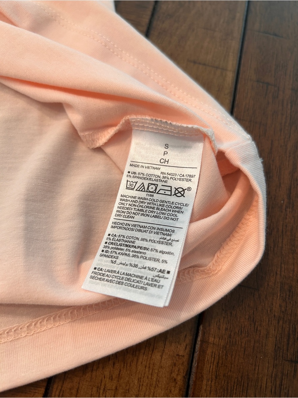Old Navy Scoop Neck Tank Size Small- BNWOT - Picture 6 of 6